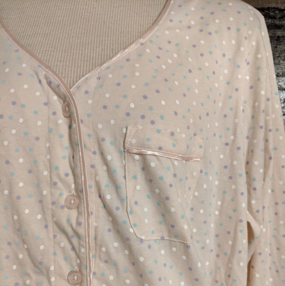 Long sleeve night gown / long button up t-shirt - Picture 3 of 7